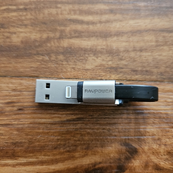 Ravpower Flash drive Memory Stick - Picture 3 of 8